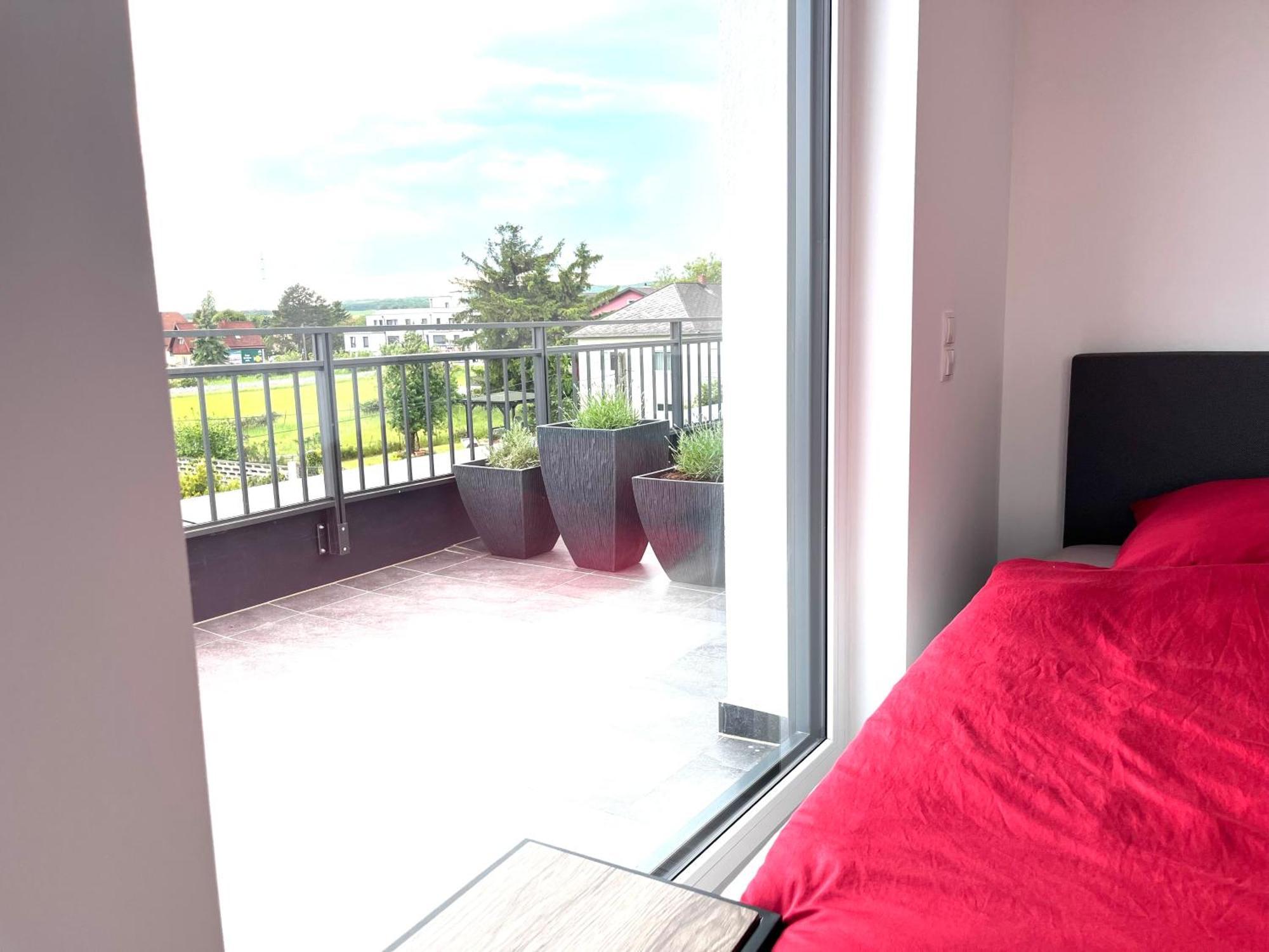 Weisses Haus Apartment Герасдорф бей Виен Екстериор снимка
