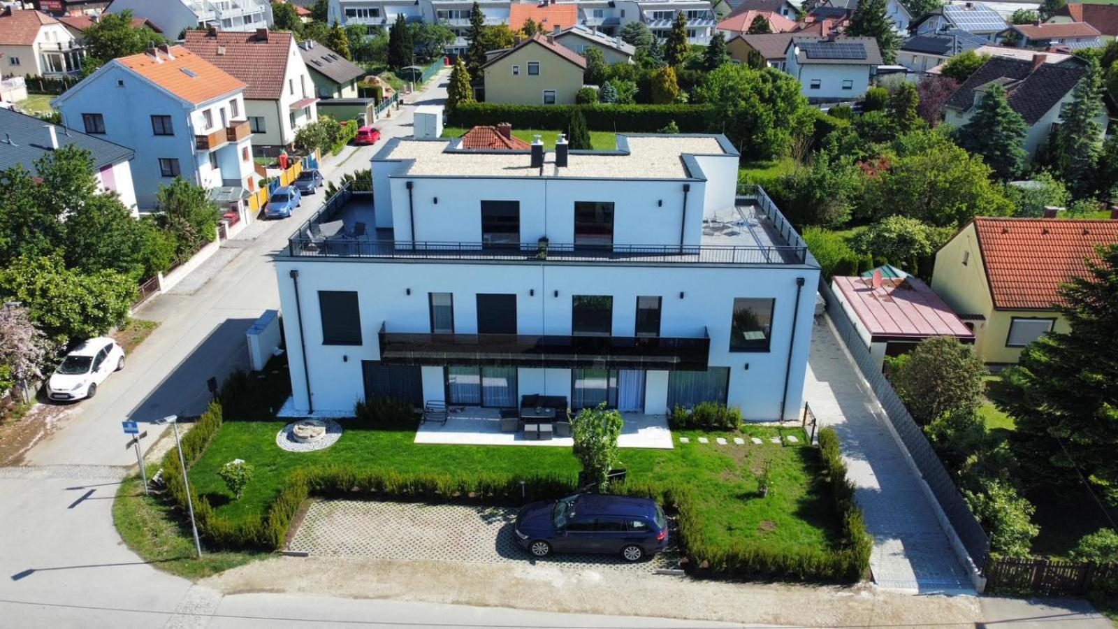 Weisses Haus Apartment Герасдорф бей Виен Екстериор снимка