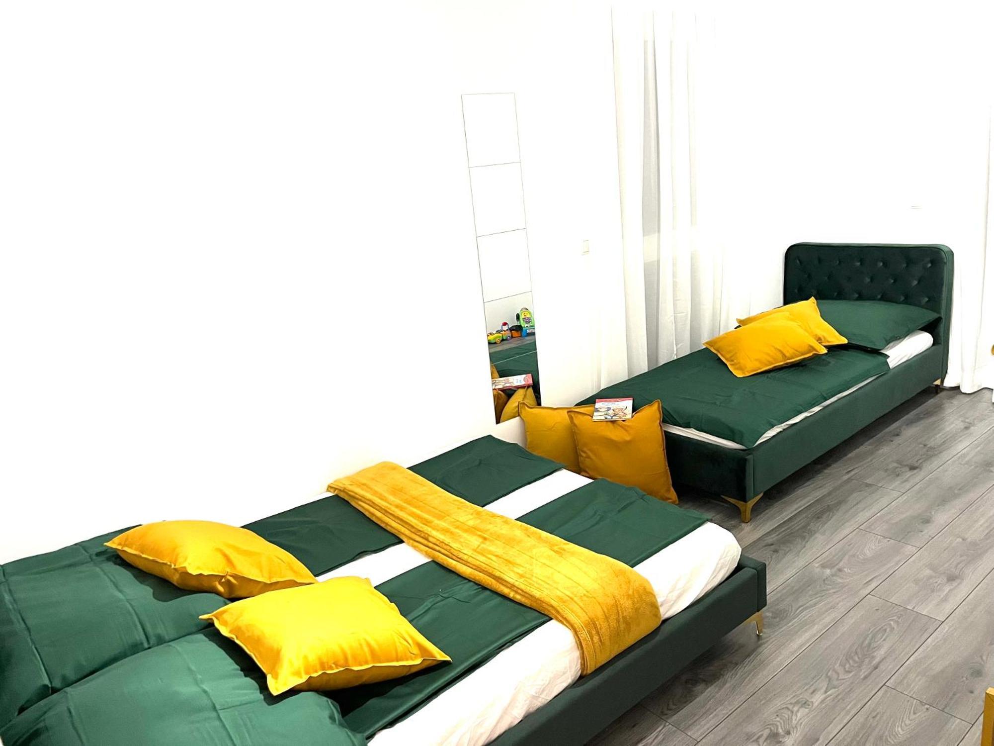 Weisses Haus Apartment Герасдорф бей Виен Екстериор снимка