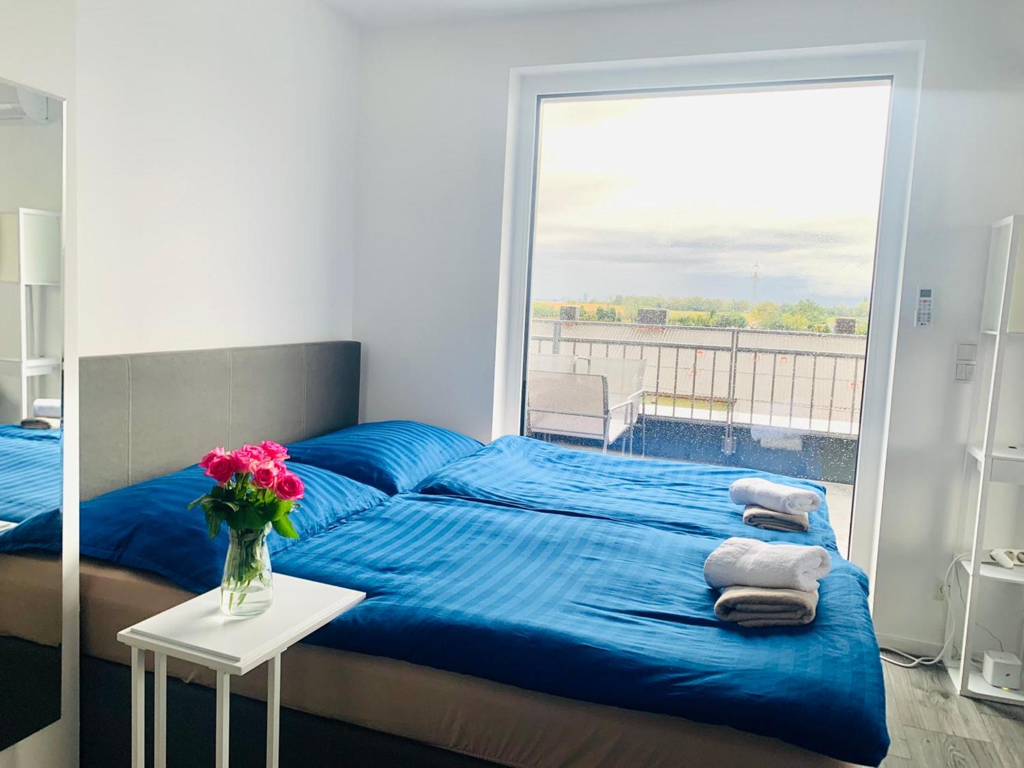 Weisses Haus Apartment Герасдорф бей Виен Екстериор снимка