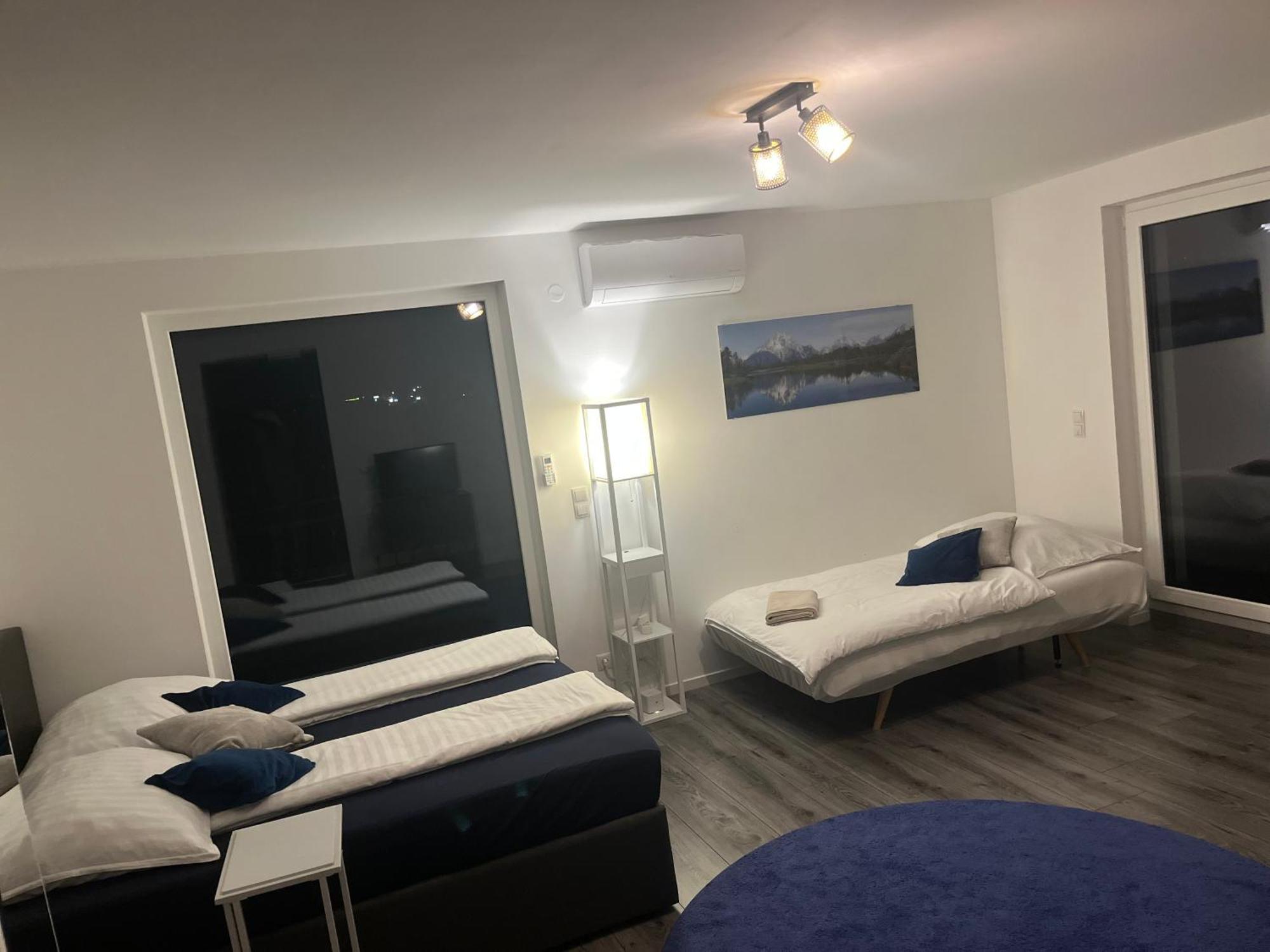 Weisses Haus Apartment Герасдорф бей Виен Екстериор снимка
